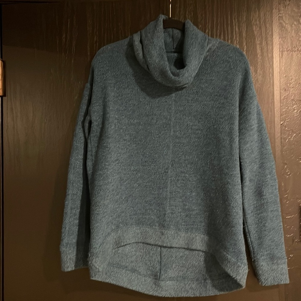 Abercrombie & Fitch teal Turtleneck sweater/sweatshirt hi-low - VGUC
